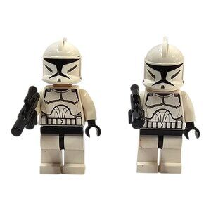 LEGO Star Wars Clone Troopers Minifigures Blasters Lot Of 2